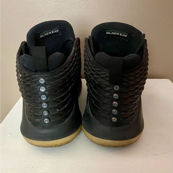 NIKE Air Jordans “Black Cat” 32 XXXII Black Basketball sneakers Youth sz 6 EUC main image 10